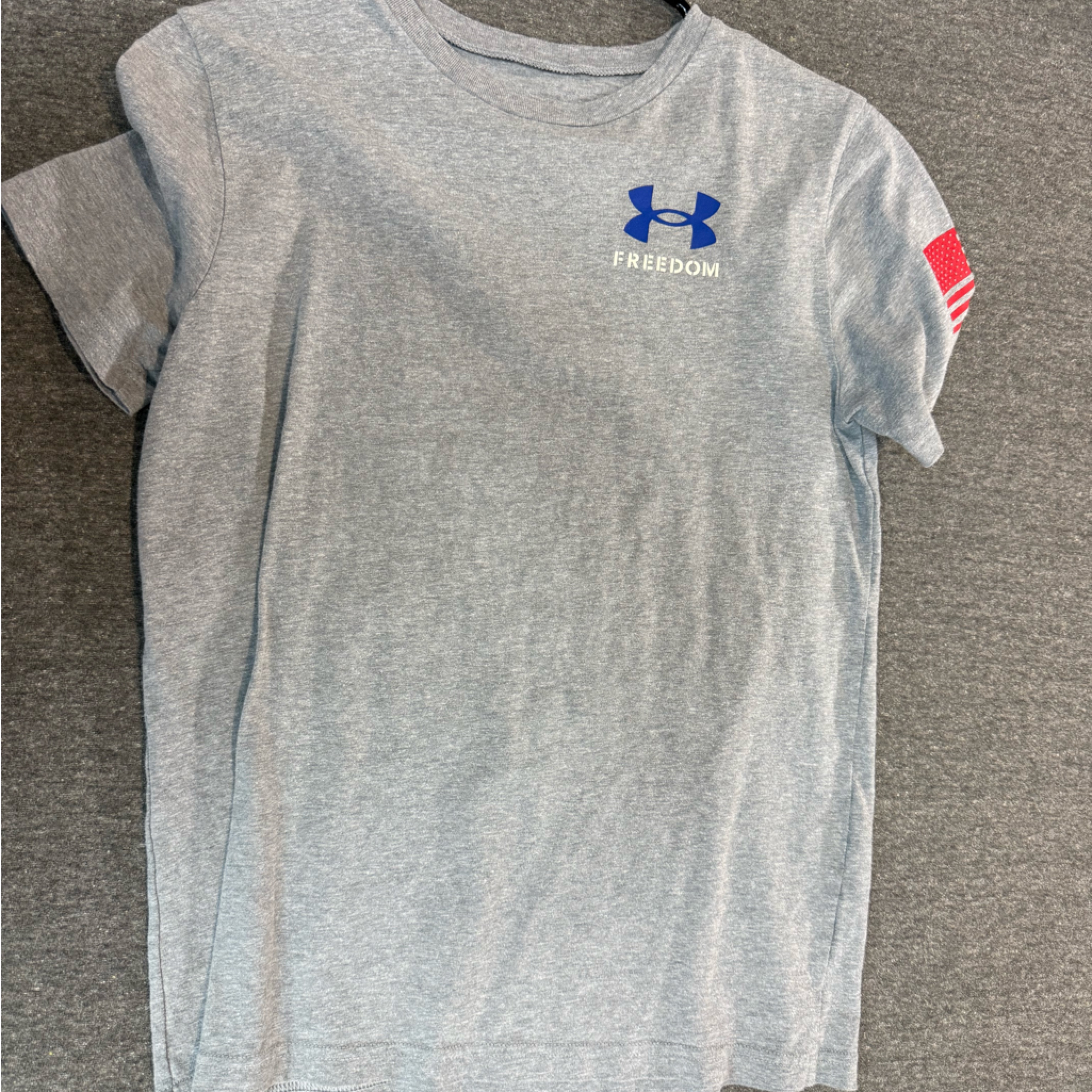 Under Armour Heather Gray T-Shirt
